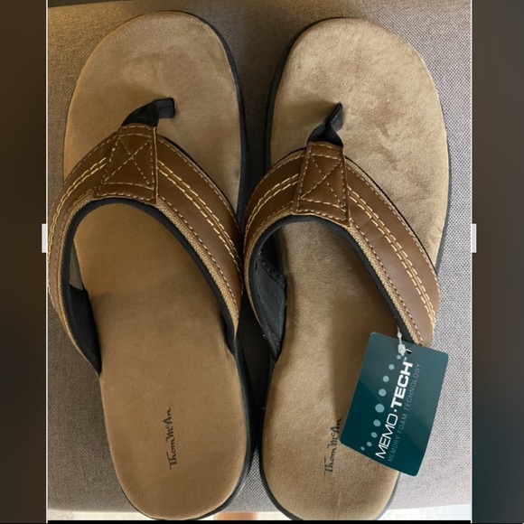 Thom Mcan Sandals Flip Flops Nwt Memo 